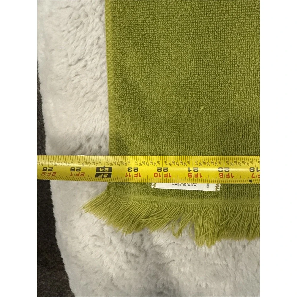 VINTAGE MARTEX Avocado Terri-Down Cotton Bath Towel Fringe USA 100% Cotton 24x42